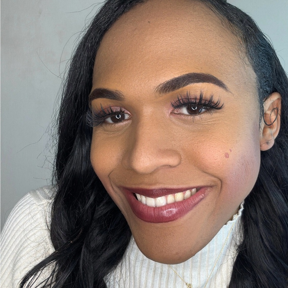 Meet your Posher, Renée!